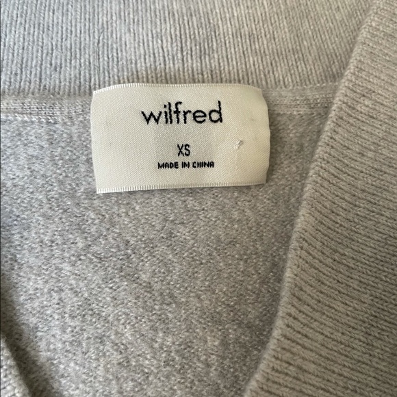 Wilfred Cyprie V-Neck Sweater - Picture 3 of 7